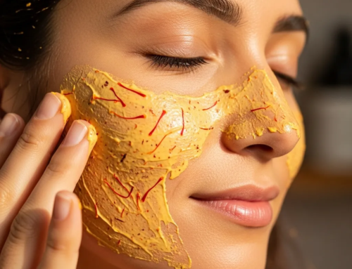 How to apply saffron on face?