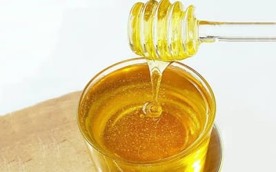 Delicious bar syrup cooking recipe with Iranian saffron, Syrup bar with Iranian saffron, Syrup bar, Syrup bar with saffron, Local food, How to prepare syrup bar with Iranian saffron, Tips for syrup bar with Iranian saffron, How to prepare different types of syrup, Cooking training with saffron