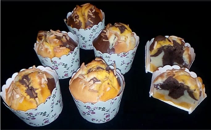 Delicious saffron cocoa and vanilla cupcake recipes,Delicious saffron,saffron cocoa and vanilla cupcake,vanilla cupcake,Delicious saffron cocoa and vanilla cupcake,Delicious cupcake,Delicious saffron and cocoa and vanilla cupcake