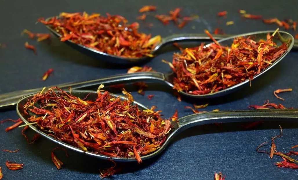 saffron health risks